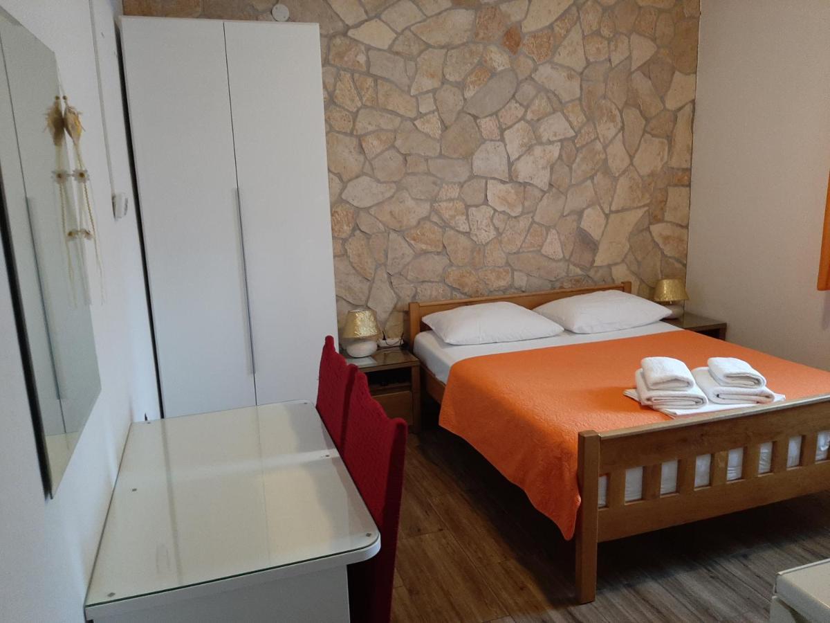 Guest House Renata Zadar Exterior foto